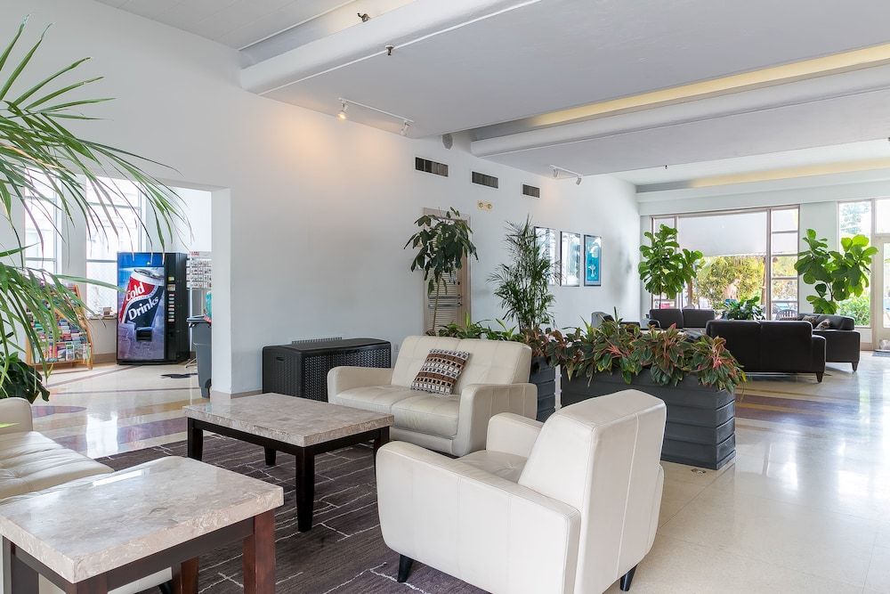 Tropics Hotel 3 Tropics Hotel 3