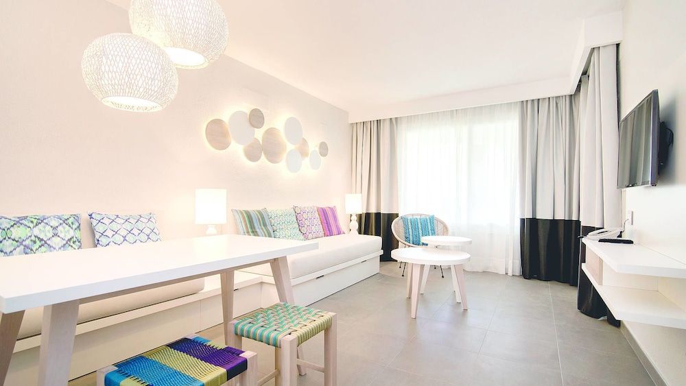 TUI MAGIC LIFE Cala Pada - All-Inclusive 3 TUI MAGIC LIFE Cala Pada - All-Inclusive 3