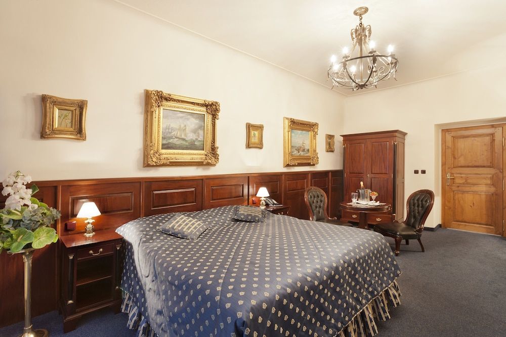 U Zlateho Stromu 3 U Zlateho Stromu 3