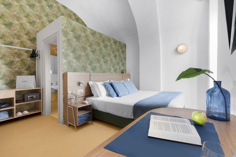 Unconventional Hotel Sorrento 2