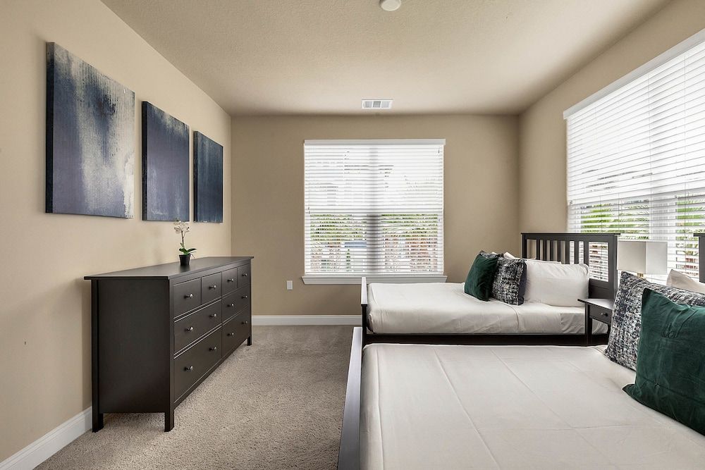 Universal Studios - Disney Apartments by Nuovo 3