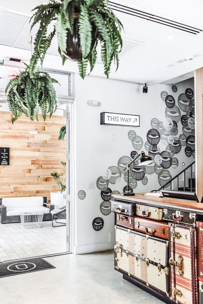 Urbanica The Meridian Hotel 2