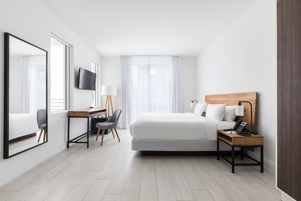 Urbanica The Meridian Hotel 1