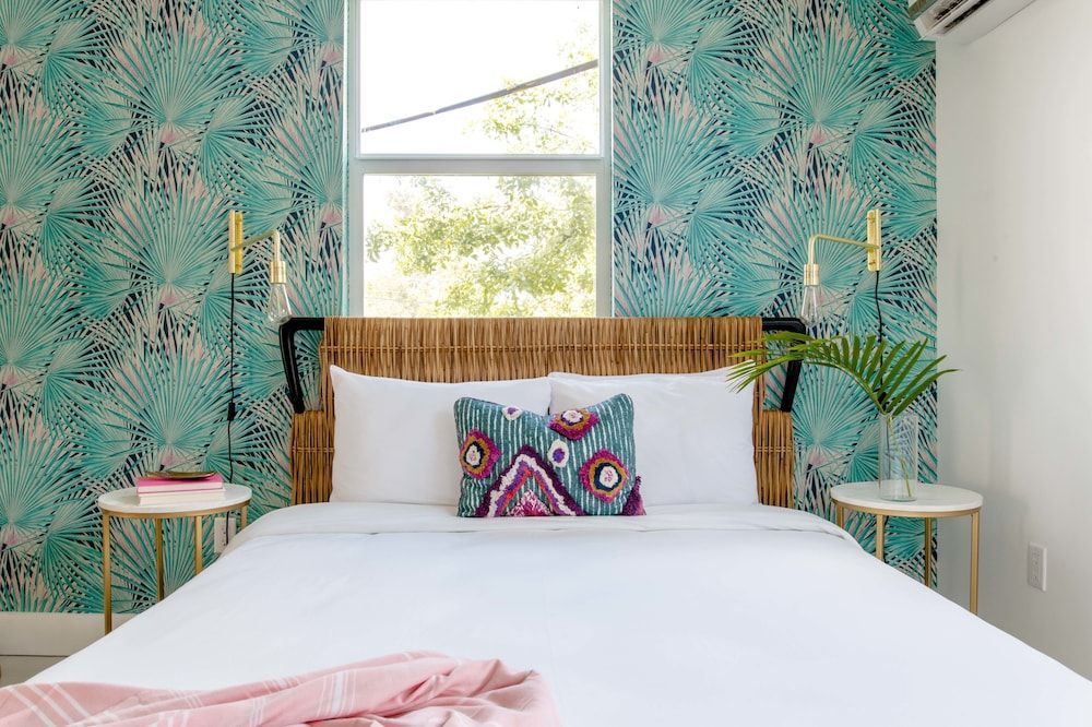 Vibrant Wynwood Suites by Sonder 3