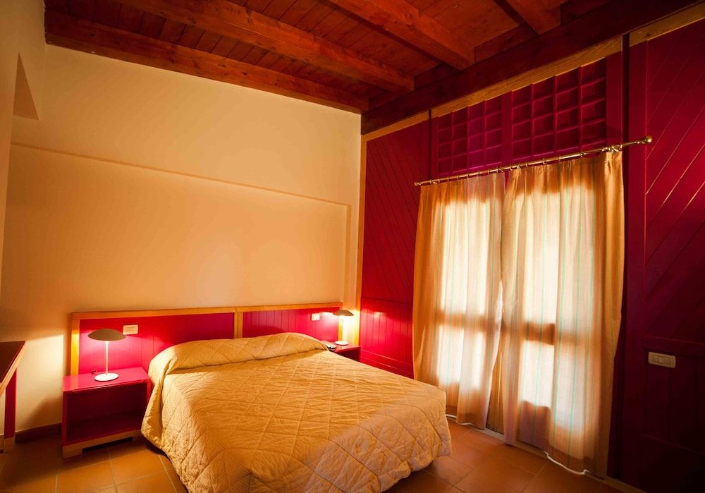 Victor Country Hotel 3