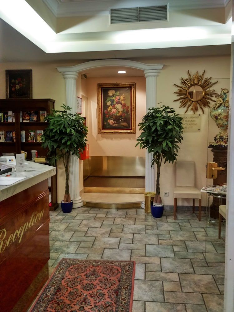 Vienna Comfort Aparthotel 2