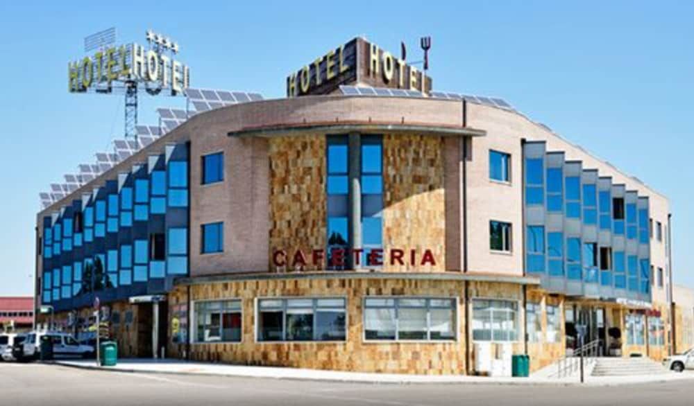 Hotel Villa de Benavente 1