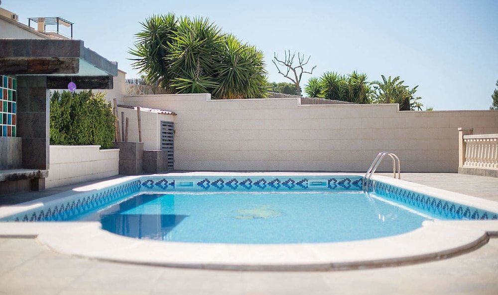 Villa Masia Blanca 3 estrelas em El Vendrell