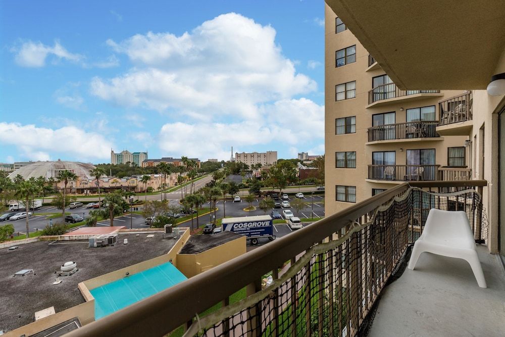 Villa Yamagi - The Enclave Hotel & Suites 1