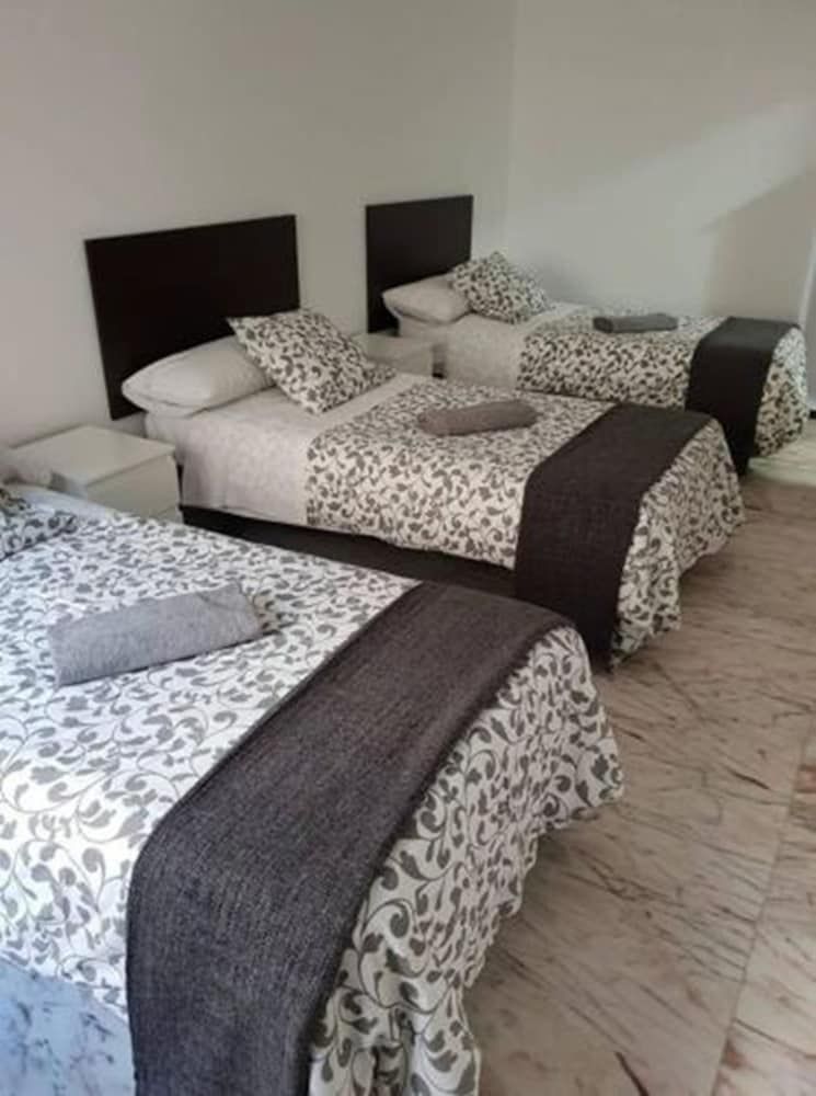 Village Navalcarnero Rooms 2