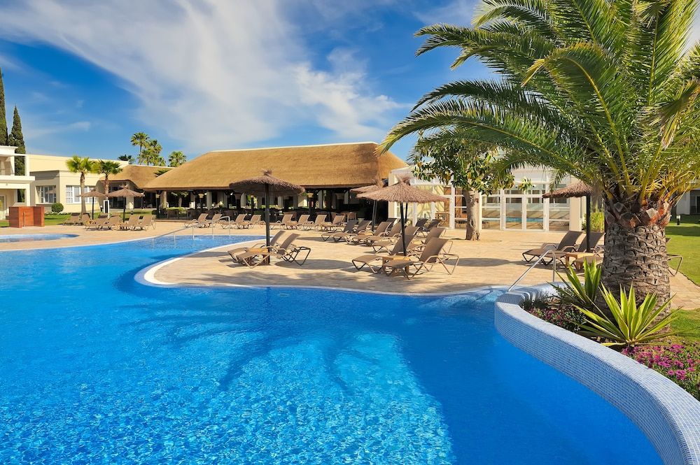 🌺¡CADIZ DE LUJO!🌺  Resort Vincci Costa Golf 4* con desayuno 🏖️ a 400 metros de la playa | Chiclana de la Frontera 🔝😎
