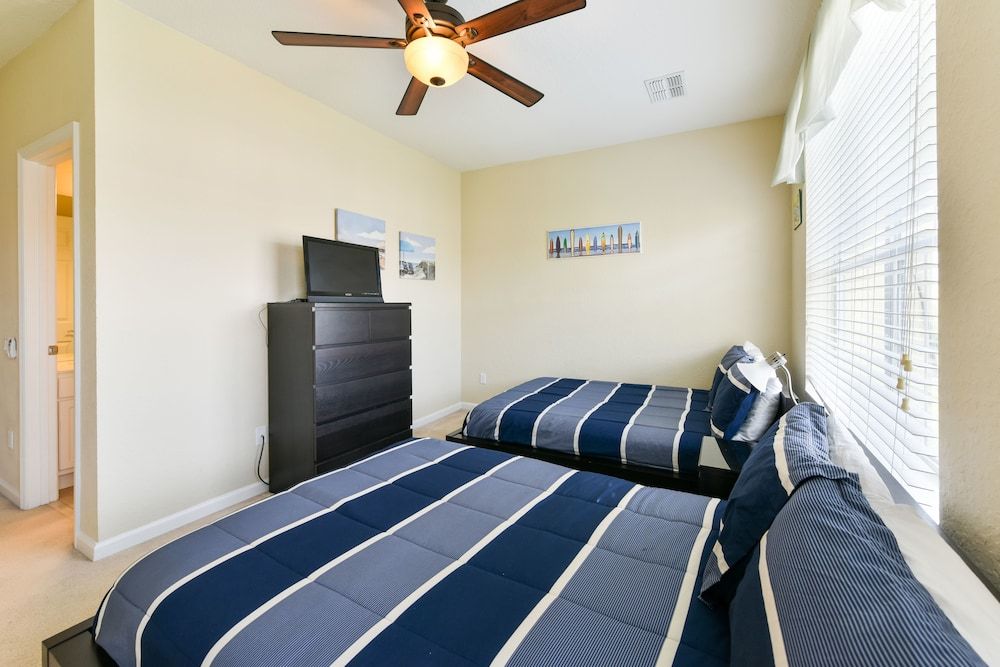 Vista Cay by Orlando Resort Rentals on Universal Boulevard 3