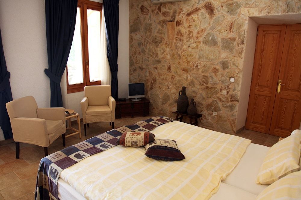 Weingut & Landhotel Can Davero 3