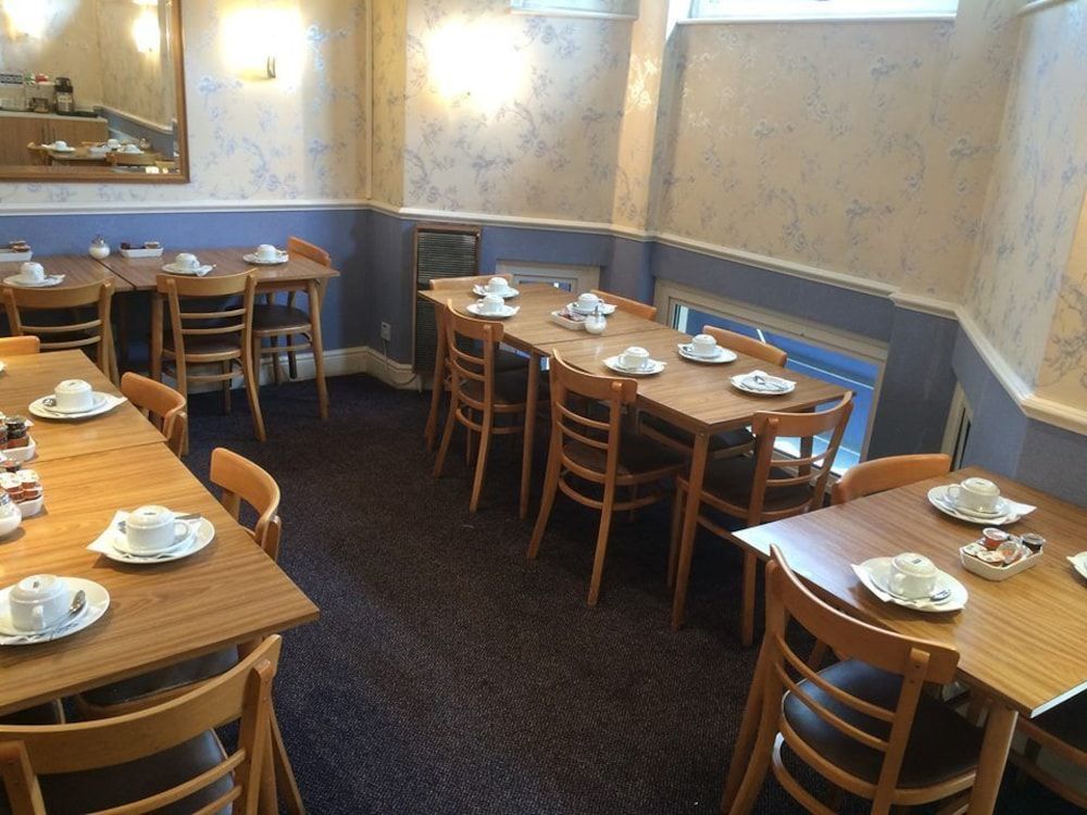 West Cromwell Hotel 2