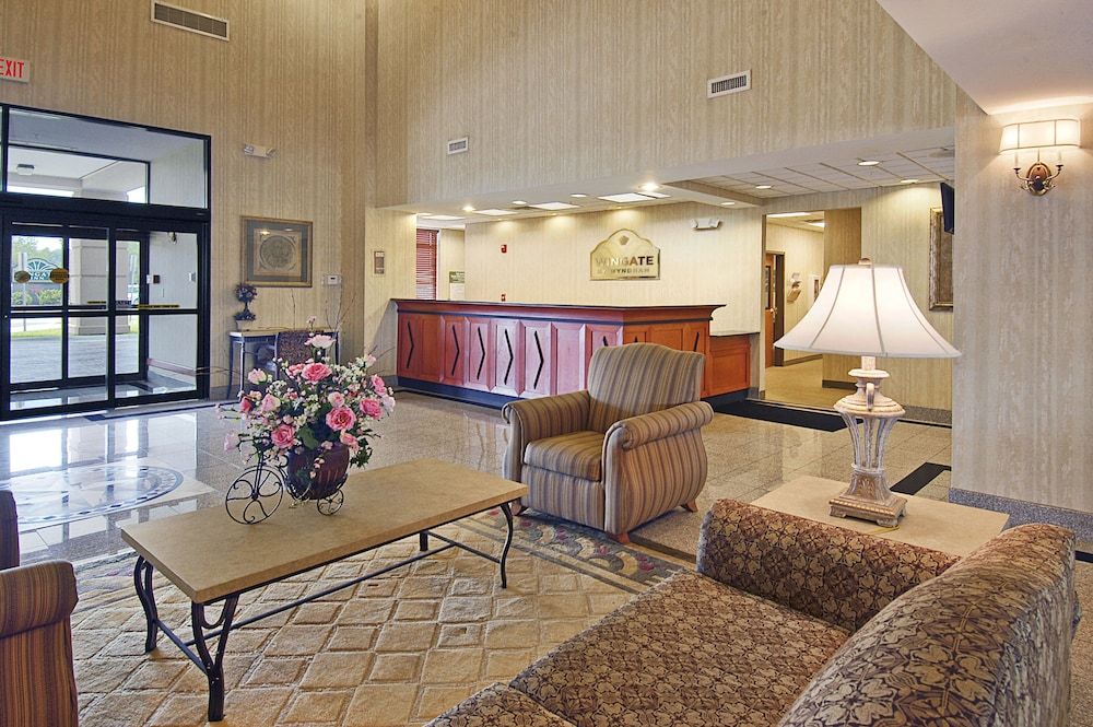 Wingate by Wyndham - Orlando International Airport 3