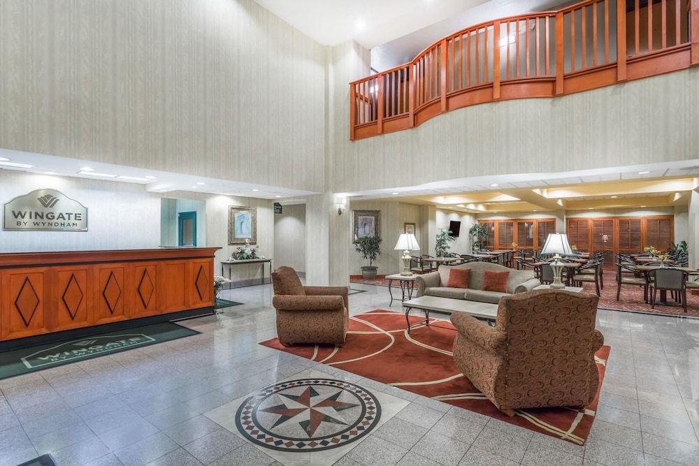 Wingate by Wyndham - Orlando International Airport 2