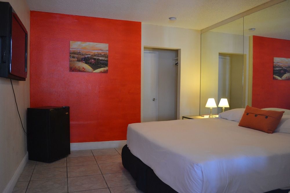 Wishes Hotel Biscayne 2 Wishes Hotel Biscayne 2