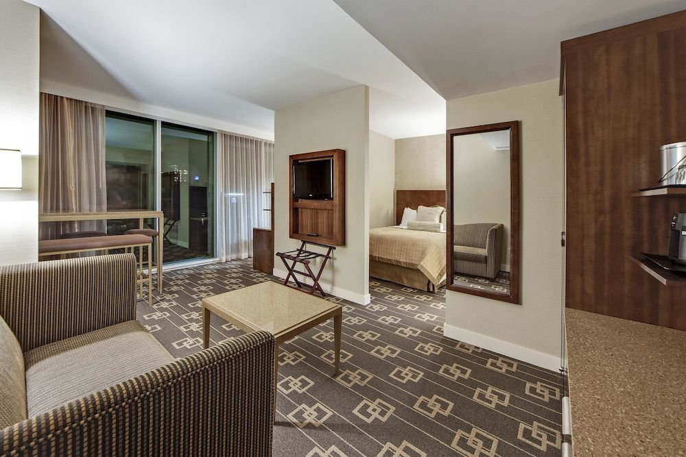 Wyndham Garden Chinatown 3