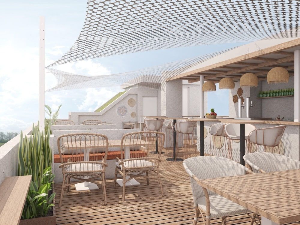 You & Co. Saler Beach Boutique 1 You & Co. Saler Beach Boutique 1