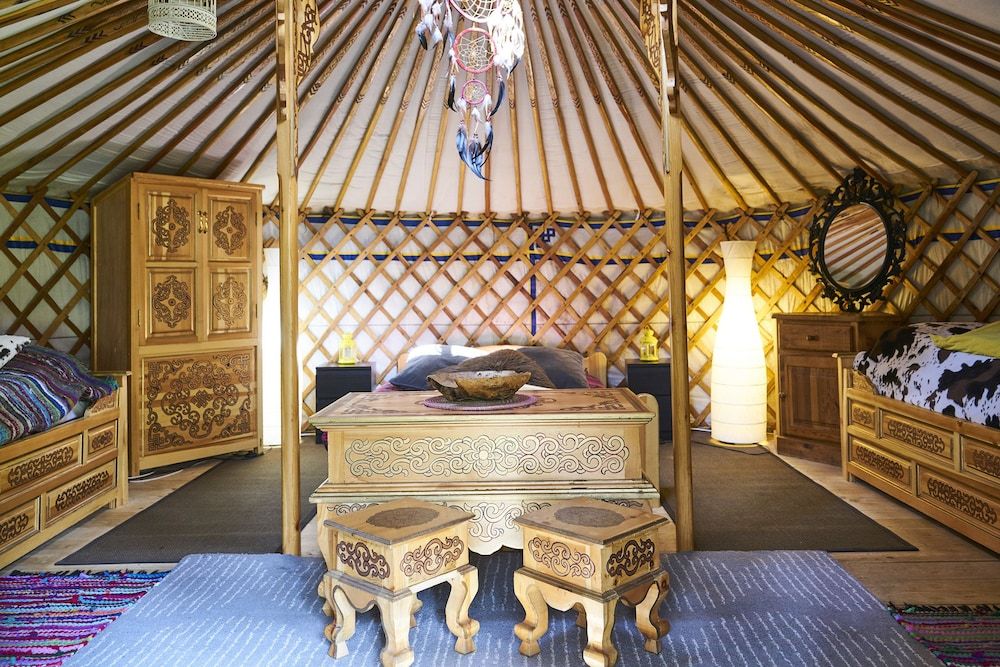 Yourtes Camping Le Reclus 3