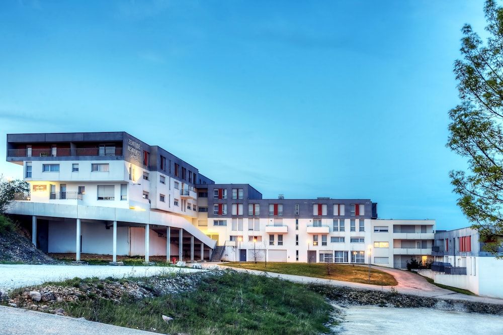 Zenitude Les Hauts du Chazal 3 étoiles à Besançon