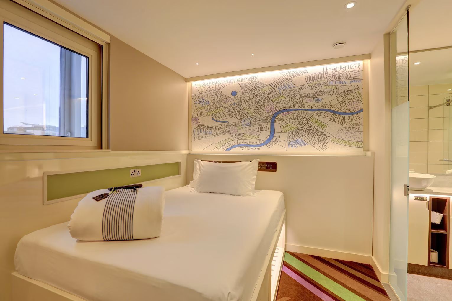 Hub by Premier Inn LON, Westminster Abbey 2 Hub by Premier Inn LON, Westminster Abbey 2