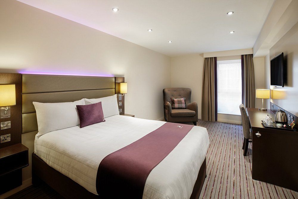 Premier Inn Heathrow Airport Terminal 4 3