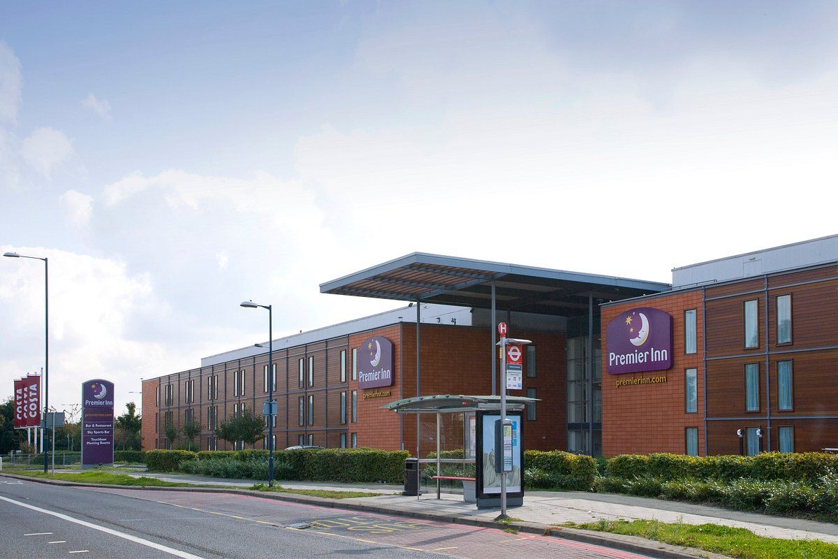Premier Inn LON Heathrow Airport T2 & T3 (Bath Rd) 1