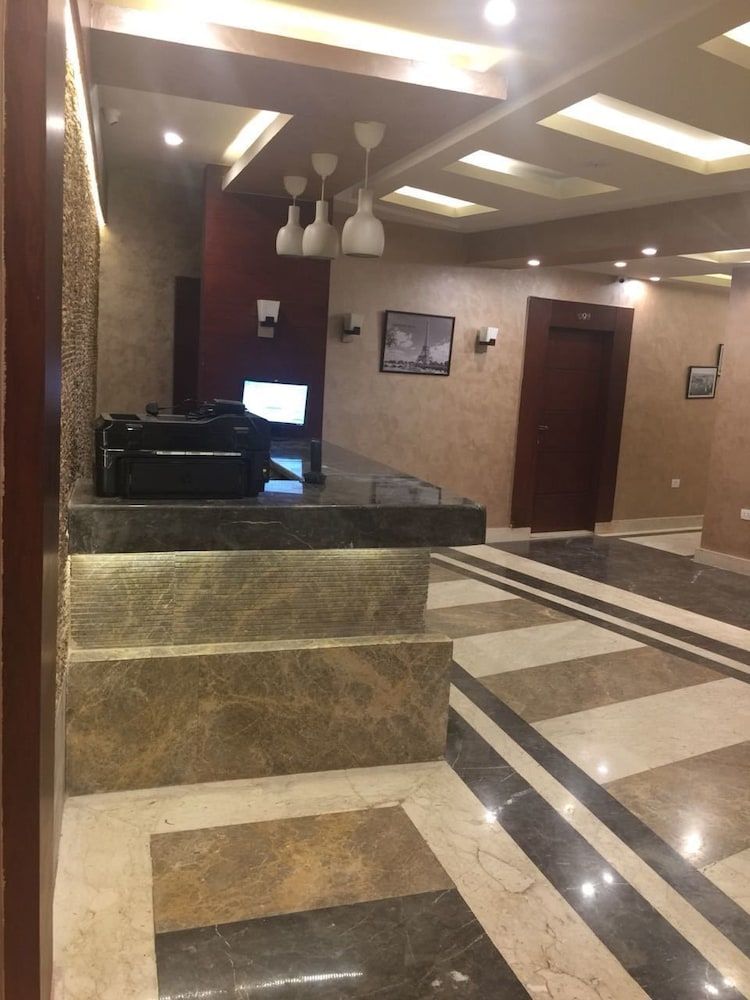 Grand Palace Hotel 2