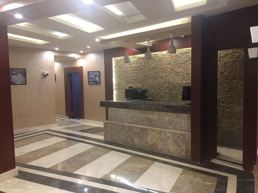 Grand Palace Hotel 3