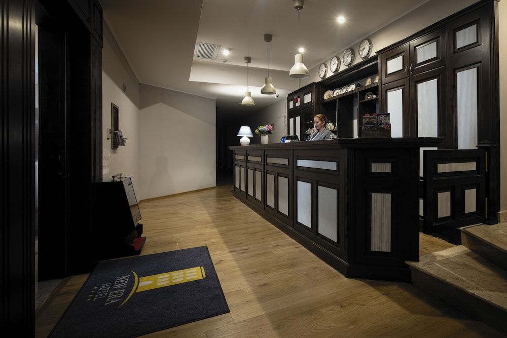 New Era Hotel Bucharest City 3
