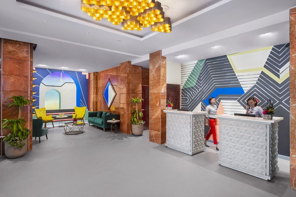 Leva Hotel and Suites, Mazaya Centre 3