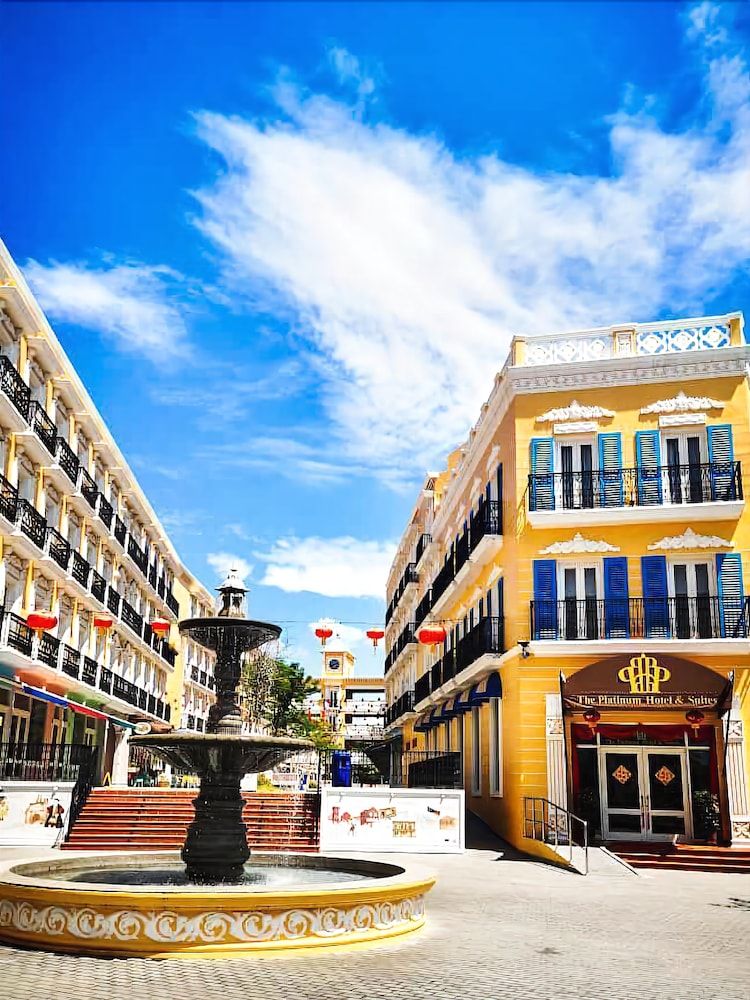 The Platinum Hotel & Suites 1