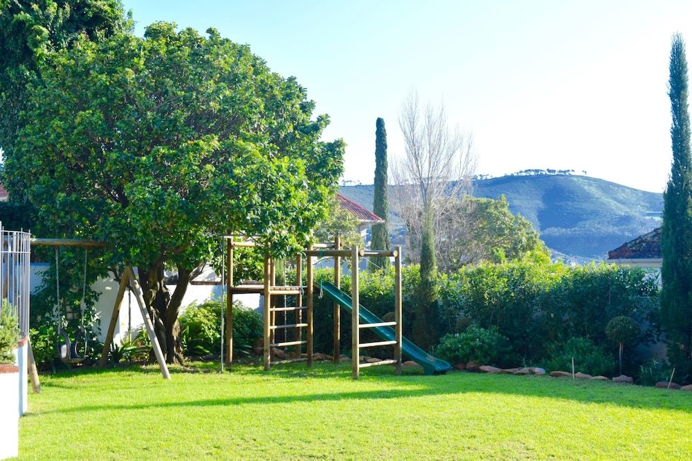 Open Plan 4 Bedroom Houses in City Heart 1