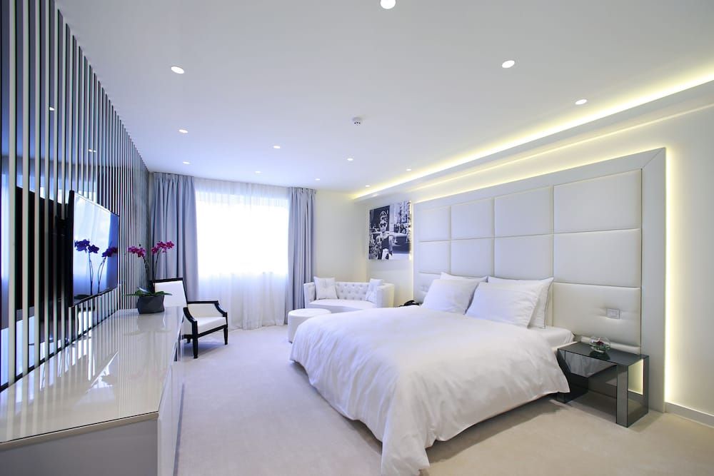 Hotel 9 1