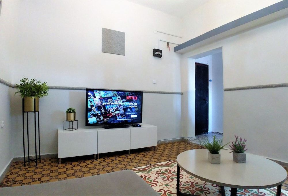 Neve Tzedek Apartments 1