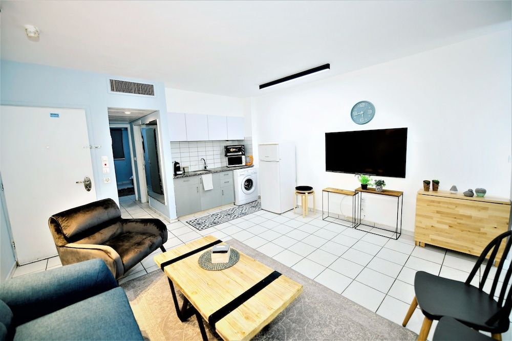 Love Eilat+balcony 2