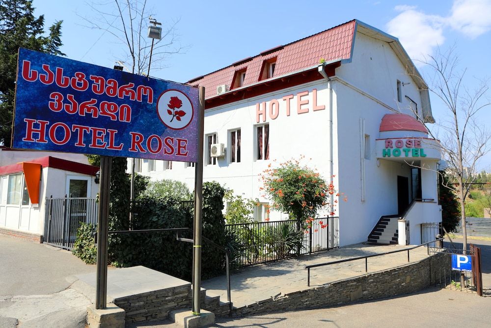 Rose Hotel 3 estrellas en Tiflis