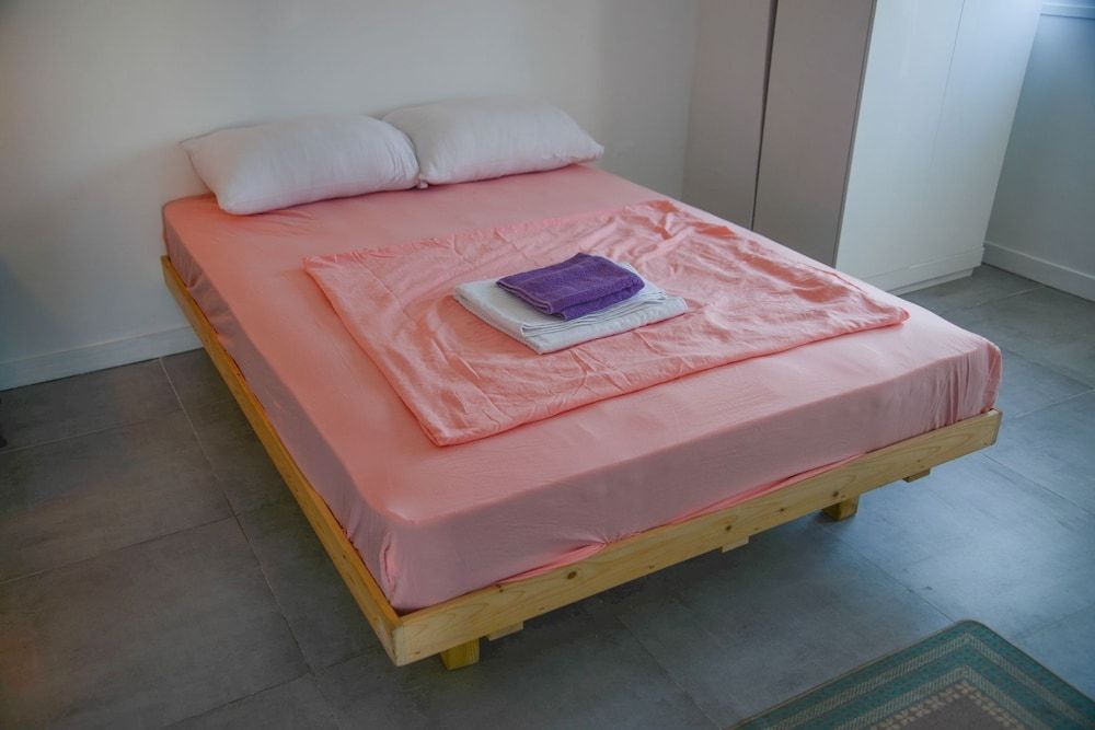 Rooftop Apartment Overlooking Rothschild 2