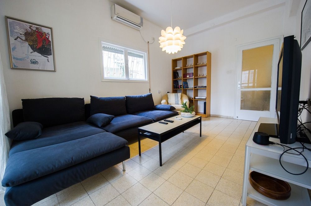 Beeri The Best Street in Tel Aviv 1