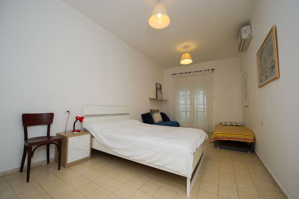 Beeri The Best Street in Tel Aviv 3