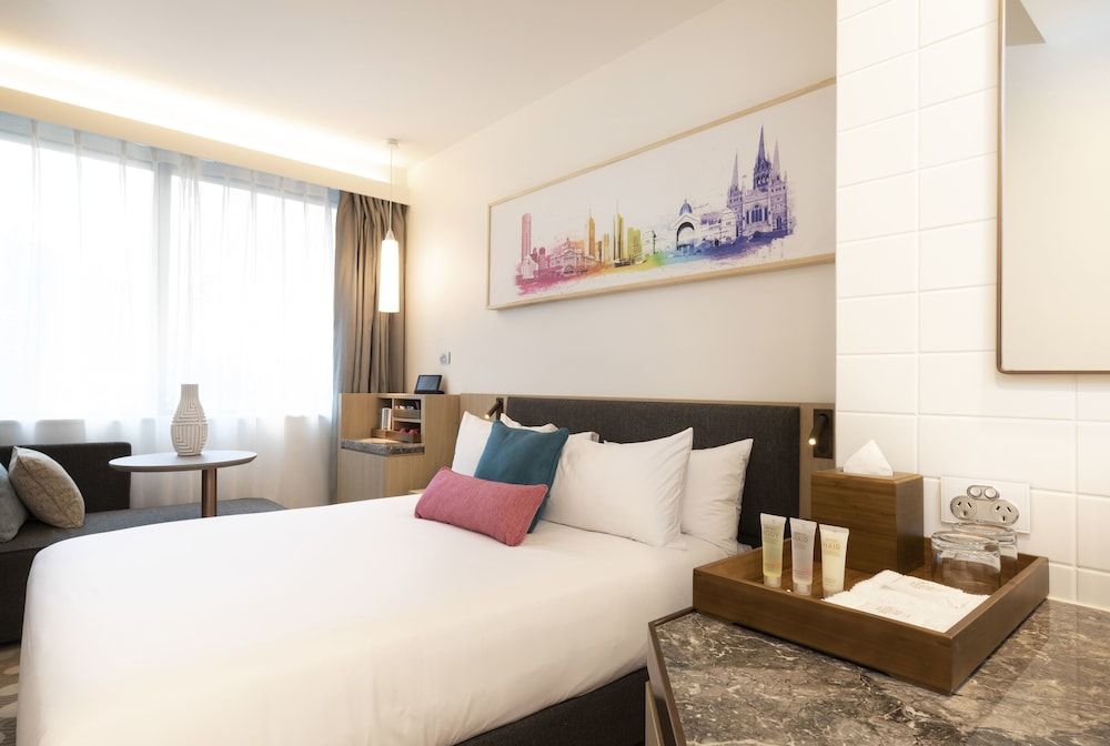 ibis Melbourne Central 1