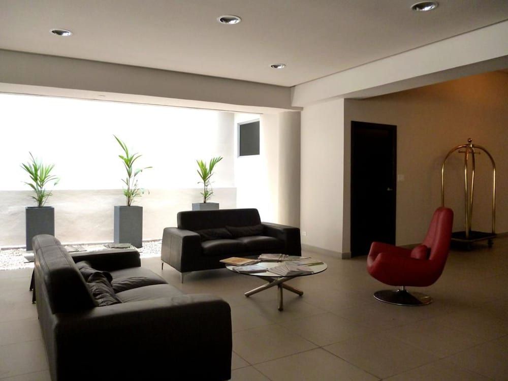 Hotel Tower House Suites 2