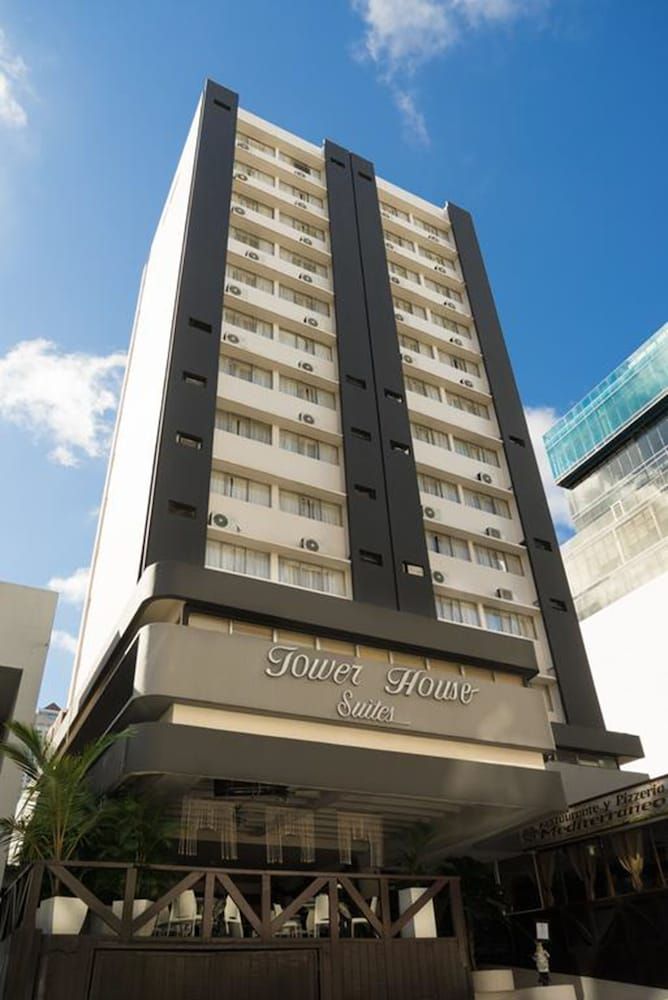 Hotel Tower House Suites 1