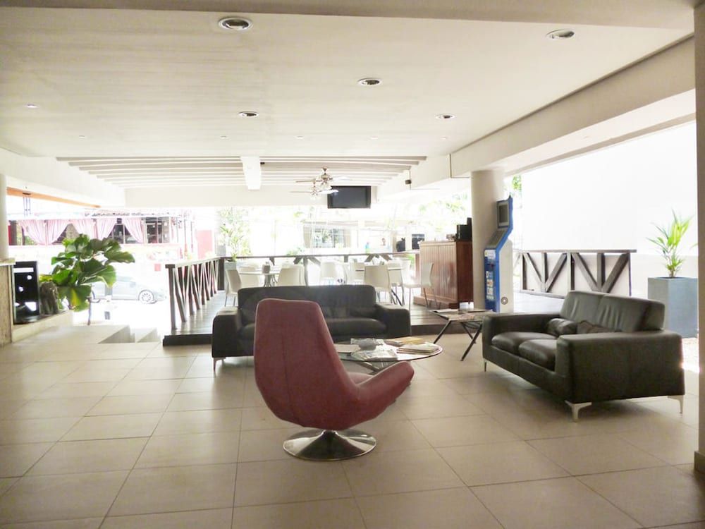 Hotel Tower House Suites 3