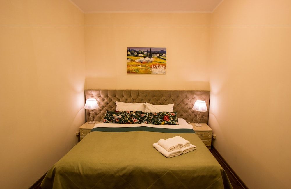 Fenix Deluxe Apartment on Triumfalnaya 12-4 2