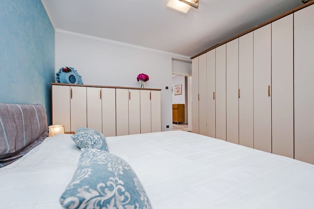 Apartment Leonarda 2