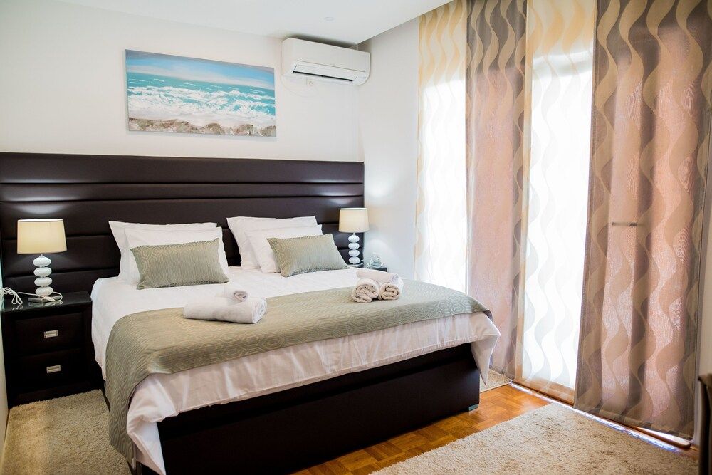 LCT Blue Lions Apartments 2