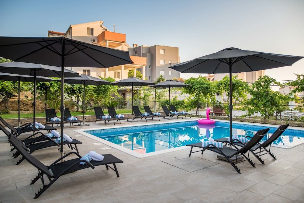 LCT Blue Lions Apartments