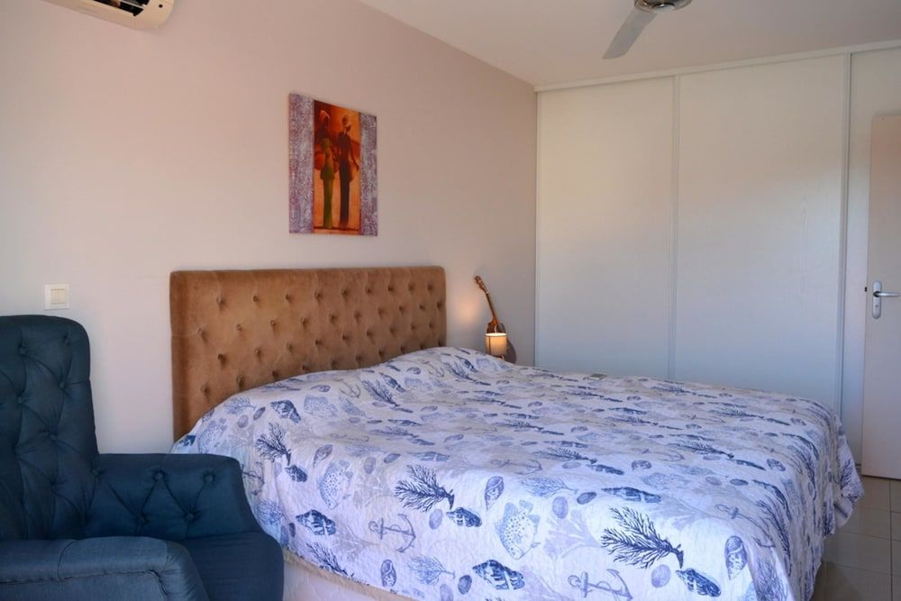 F2 Duplex Hanalei Apartment 1 3